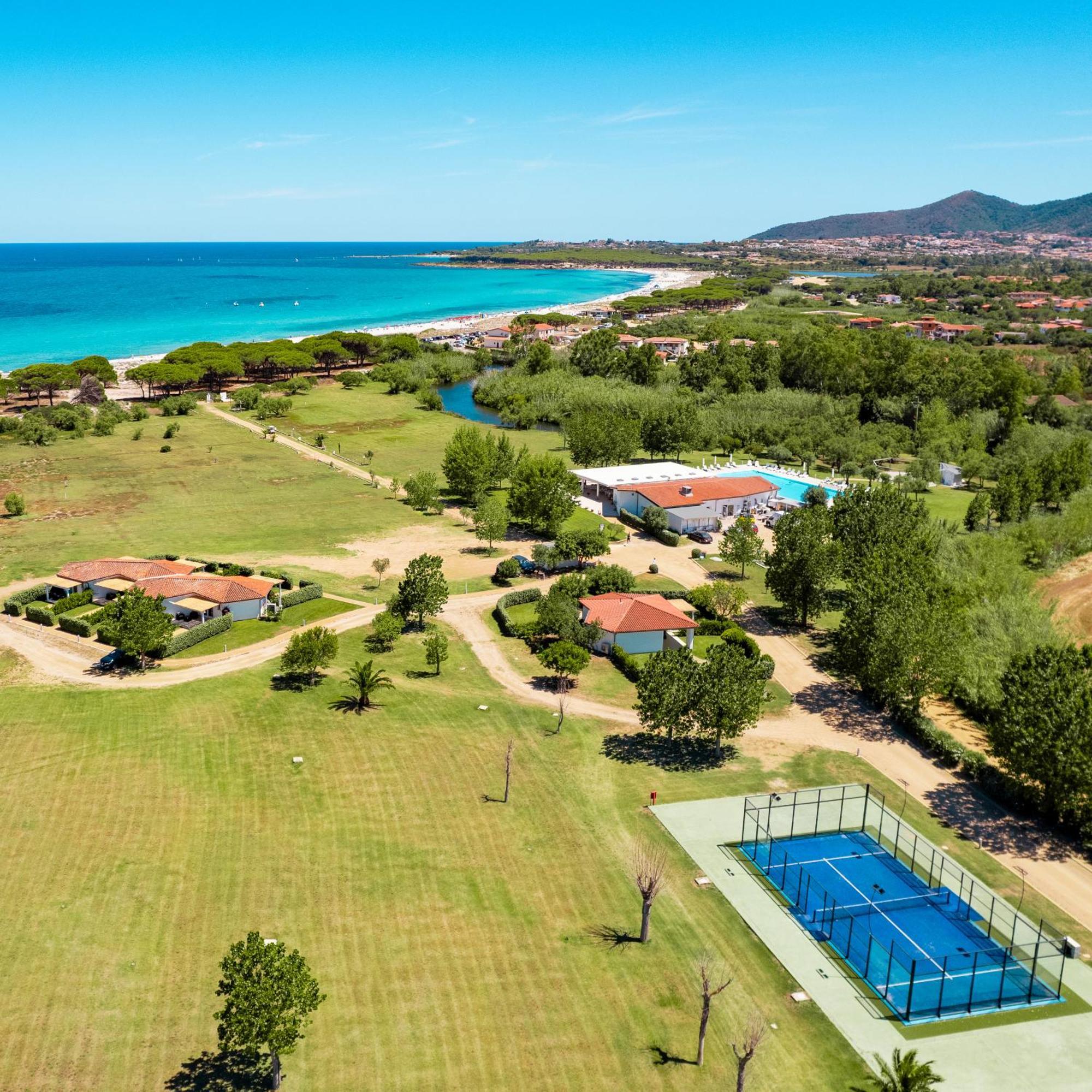 Resort Abbaia Ba Budoni Ngoại thất bức ảnh